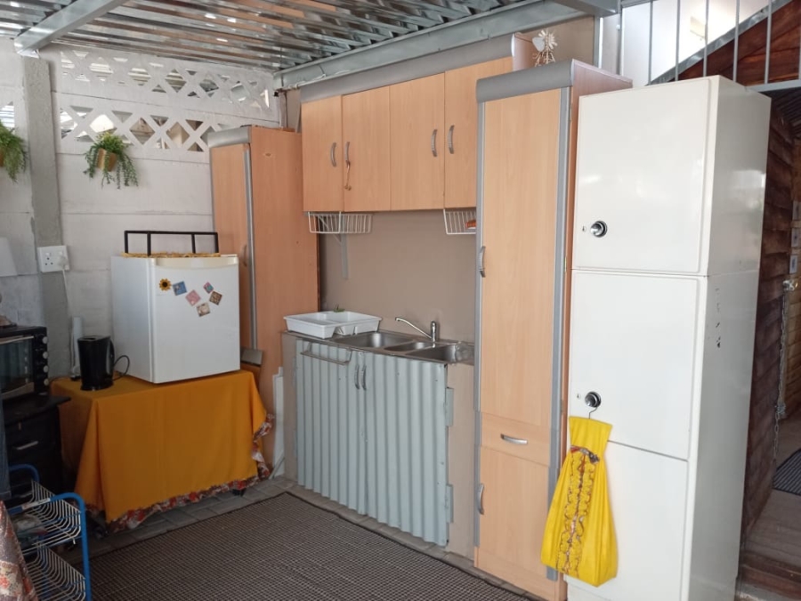 To Let 1 Bedroom Property for Rent in Protea Park North West